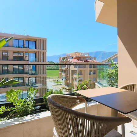 Lejlighed Palm Coastal White - Happy Vlorë