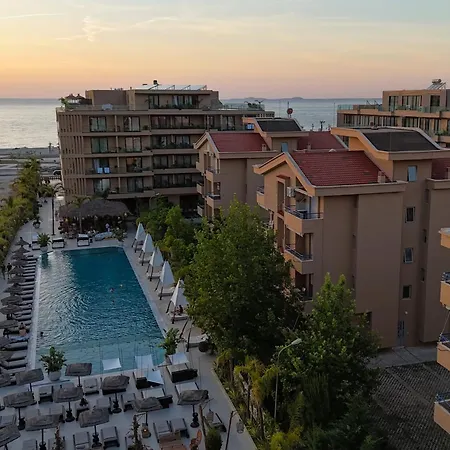 Lejlighed Palm Coastal White - Happy Vlorë
